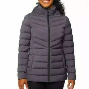 32 ° HEAT Jacket NWOT